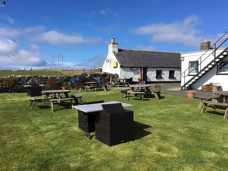 Pub on Scottish island being sold for £399k | NorthernIrelandWorld - Vimarsana News