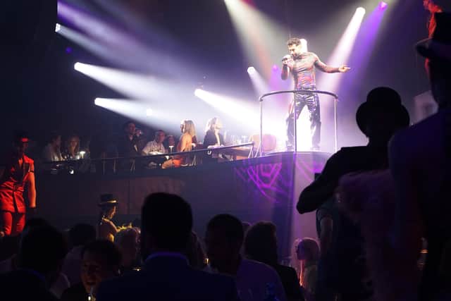 The singers were amazing with covers of George Michael’s ‘Fast Love’ to Puccini’s ‘Nessun dorma’ . (Photo: Lio Opening @Neoist.eu)