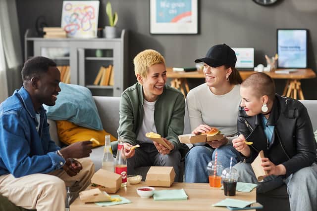 Social feedia: How online influences the way we eat (Photo: IMAGO Images / Cover Images)
