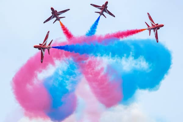 Red Arrows perfect new display.