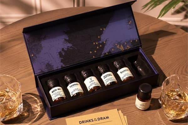 The selection box contains six premium whiskies