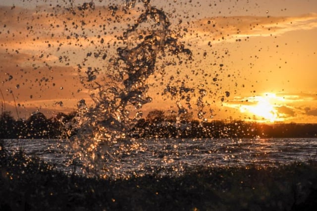 Splash time sunset at Wintersett, taken by Sue Billcliffe.