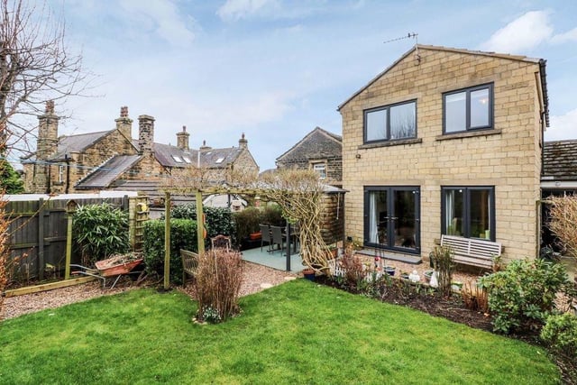 Hunsworth Lane, Hunsworth, Cleckheaton. On sale with EweMove for offers in the region of £325,000