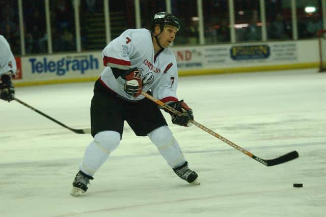 Doug McEwen in action for Peterborough Pirates