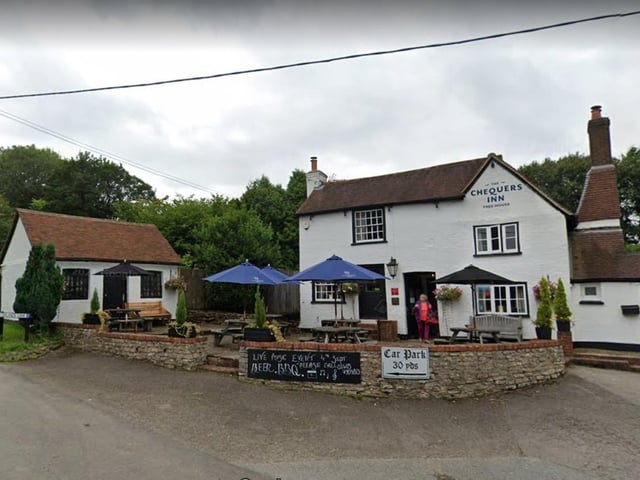 The Chequers Inn.Rowhook Road, Horsham RH12 3PY.A Michelin Plat and a 4.5 star rating on Trip Advisor.One reviewer calling their experience "Exquisite!"Photo from Google Maps street view.