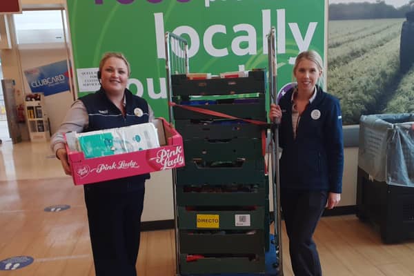Lynsey Bannon and Fiona Doherty of Tesco Portadown donating food to Portadown Wellness Centre