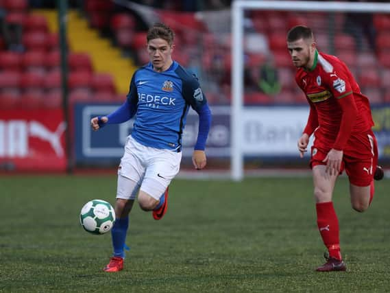 Former Glenavon winger Joshua Daniels is looking forward to facing his good friend Ronan Curtis.