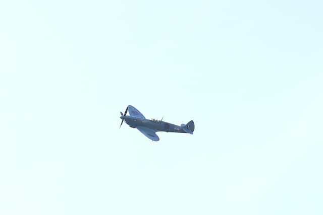 PACEMAKER PRESS BELFAST
18/9/2020
A Second World War Spitfire flew over the skies of Northern Ireland today to honour NHS heroes. It passed over a number of hospitals, including Belfast City Hospital, which acted as Belfast's Nightingale Hospital.
Photo Pacemaker Press