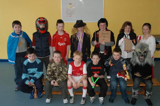 Primary 6 pupils of Toreagh Primary School celebrating the 10th anniversary of World Book Day.
LT10--017 PSB