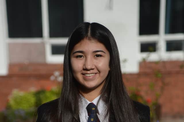 Louise Tan received for GCSE performance the Lindsay Cup (Combined Sciences),French and Spanish Prize and the Workman Cup for Community Service.