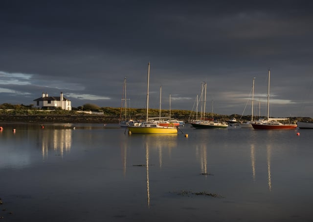 Mr James Hunter, a well-known Ulster photographer, had died tragically while out fowling at Groomsport, reported the News Letter.