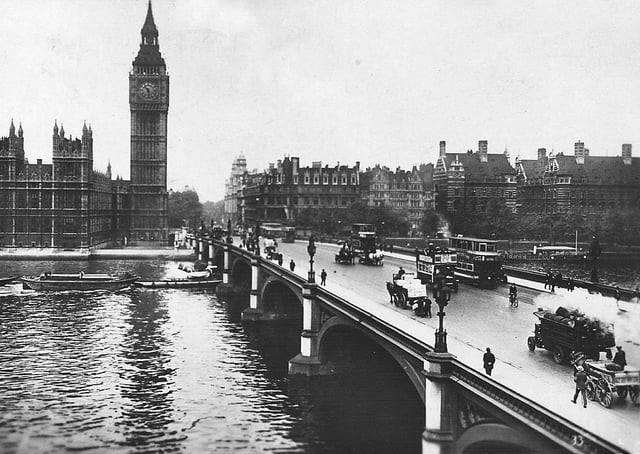 Westminster Bridge pictured here in 1928, it extends from the Houses of Parliament on the North side of the River to St. Thomas's Hospital on the Surrey side, and was built in 1869 at an approximate cost of £1,000,000. Picture: Wikimedia Commons