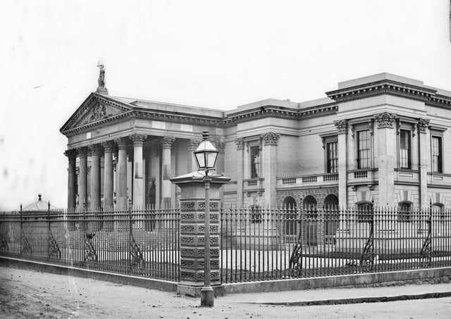 Crumlin Road Courthouse, Belfast. NLI Ref: STP_0433. Picture: National Library of Ireland