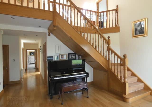 The standard of finish is exceptional throughout with a contemporary theme