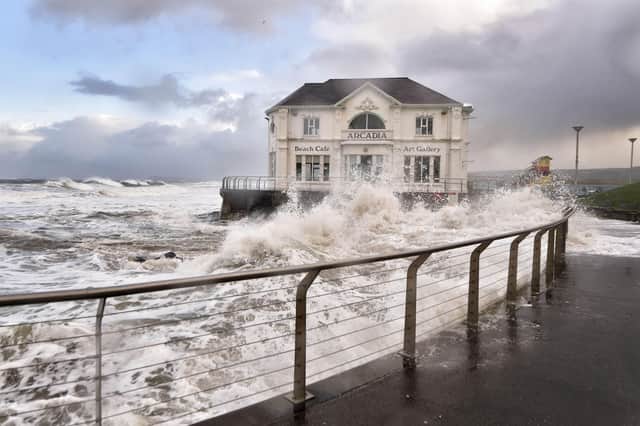 The Met Office has urged people to be prepared for large waves along the coast. Photo: Russell Pritchard / Presseye