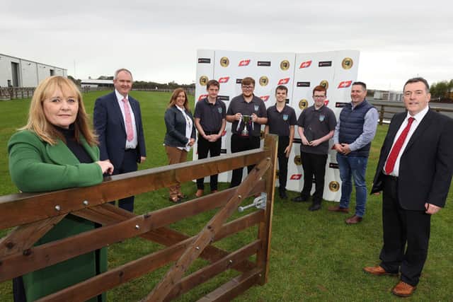 Education Minister Michelle McIlveen congratulates pupils from Castle Tower, Ballymena, Highly Commended award winners in the ABP Angus Youth Challenge class of 2020, Teachers Sheena Manson and Ciaran McCaughan with pupils, Joshua Boville, Zac Glover, Martin McKay and Scott Allen and missing from photo Daniel Currie. Also included are Charles Smith from the Angus Producer group and George Mullan MD ABP NI.Pic Steven McAuley/McAuley Multimedia
