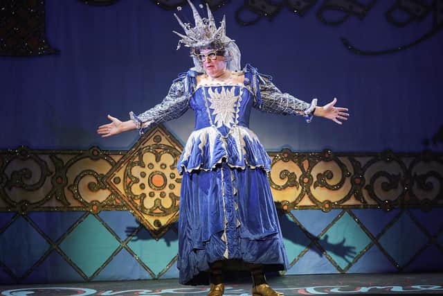 William Caulfield as Nanny Cranny in Sleeping Beauty at the Millennium Forum.