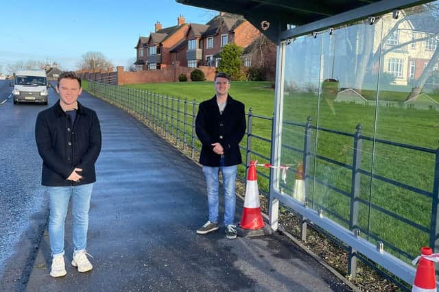 Local Alliance Party representatives Councillors Peter Lavery and Eóin Tennyson have welcomed the new bus shelter at  Aghagallon