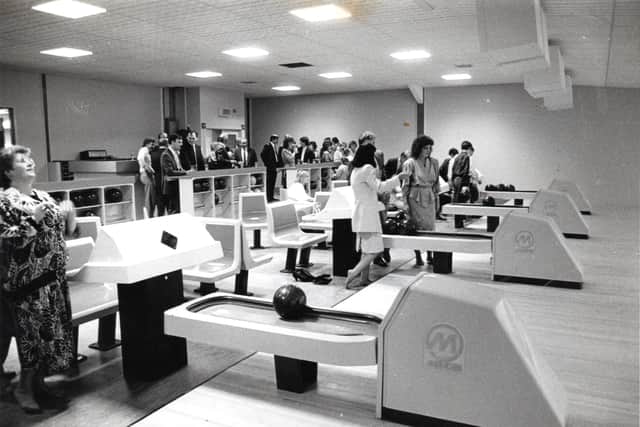 At the Bowling Alley in Centrepoint on the Portadown Road, Lurgan when it first opened in 1988.