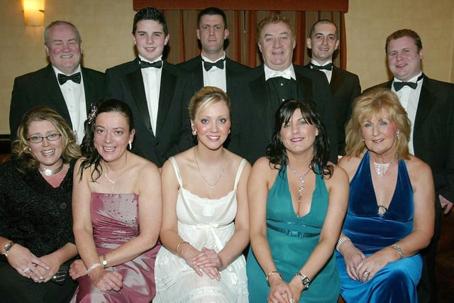 The guests of Quinns Bar in Cookstown pictured at Cookstown Vintners Dinner in 2007.