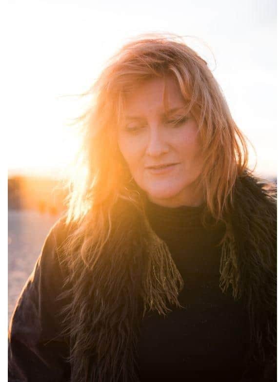 Eddi Reader.