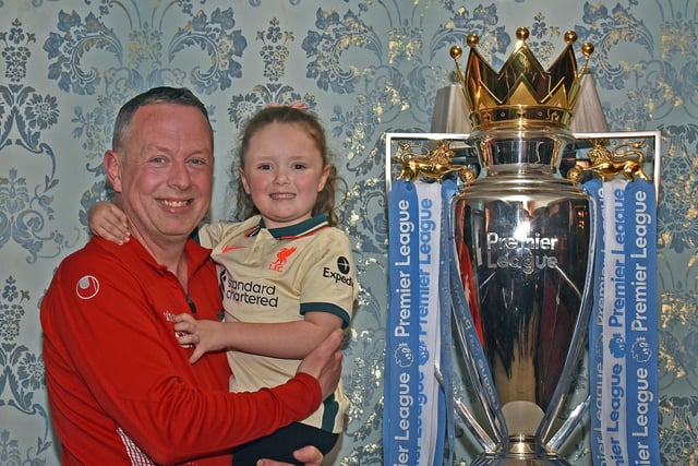 Conor Kelly and Autumn McKeever pictured with the EPL Trophy. INPT18-201.