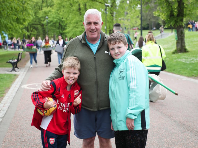 Press Eye - Belfast - Northern Ireland - 7th May 2022 -
Peter Holmes, Laities Holmes and Emjey Geary at the Lisburn & Castlereagh Mayor's Carnival Parade and Family Fun Day.
Groups and organisations within the Lisburn and Castlereagh community joined with the council to bring a very successful 'Rainbows and Umbrellas - Brighter Days Ahead' Mayor's Carnival Parade and Family Fun Day to the city. Over 11,000 enjoyed the day which culminated in Wallace Park with musical, crafts, horticulture and funfair amusements to name a few of the activities.
Photo by Kelvin Boyes / Press Eye.