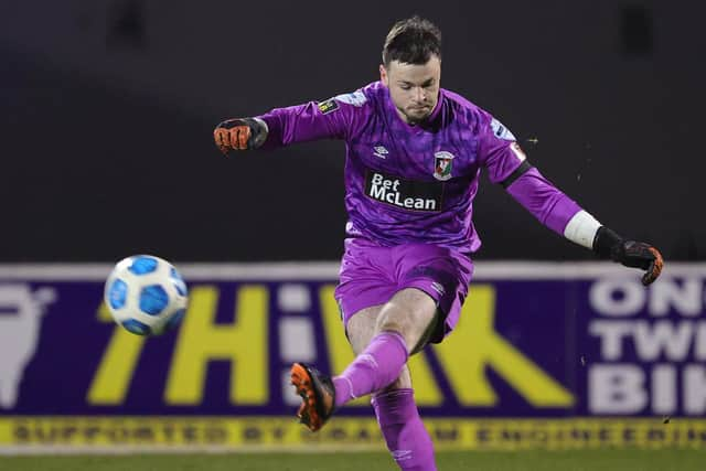 Goalkeeper Rory Brown has joined Glenavon