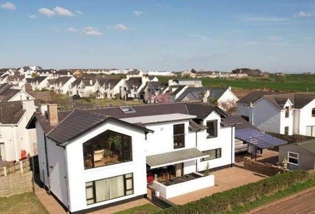 58 Meadowlands, Portstewart, BT55 7FG