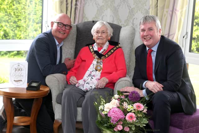 The Mayor of Causeway Coast and Glens Borough Council, Councillor Richard Holmes, was delighted to present Jilly Connolly with a special gift as part of the Council’s Platinum Jubilee civic gift initiative. Pictured is Jill’s son Evan