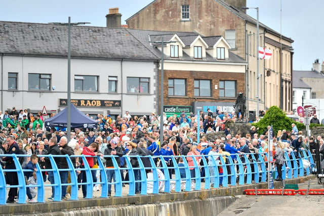 Crowds in Carrickfergus for the Royal Landing. Picture: Andrew McCarroll/ Pacemaker Press