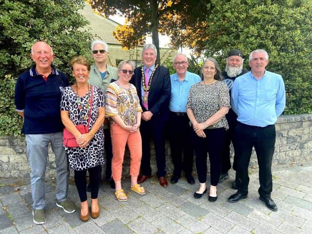 The mayor with the Canadian visitors