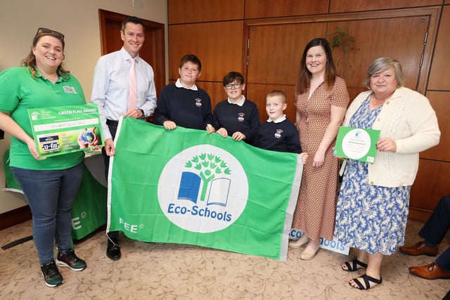 BRookfield Special School receive their Eco Flag
