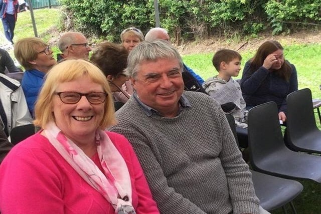 Patricia and Len enjoy the Jubilee Picnic & Praise
