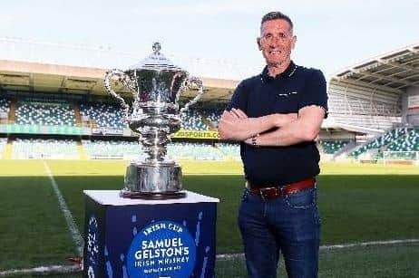 Crusaders manager, Stephen Baxter, pictured with the Irish Cup. The north Belfast side won the cup in 2022, defeating Ballymena in the final. (Pic by Press Eye).