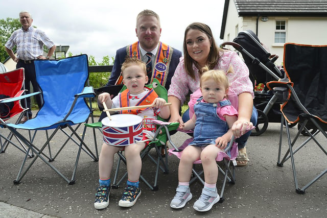 Ben, Kathryn,Thomas and Annie Sinnamon pictured enjoying the parade in Castlecaulfield. 
Picture : Arthur Allison/Pacemaker Press