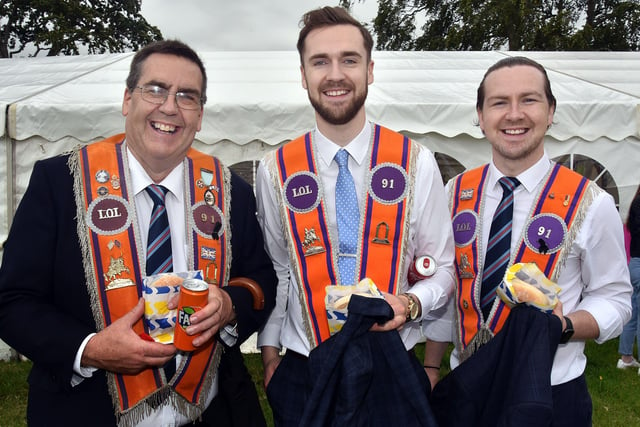 Armagh City, Banbridge and Craigavon Councillor, Stephen Moutray with his sons, Kyle, centre, and Phil. NL28-215.