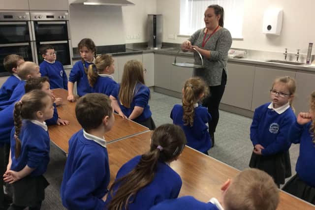 Pupils Engage in Museum on the Move