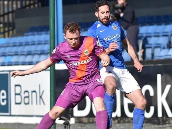 Action from Linfield's visit to face Glenavon at Mourneview Park