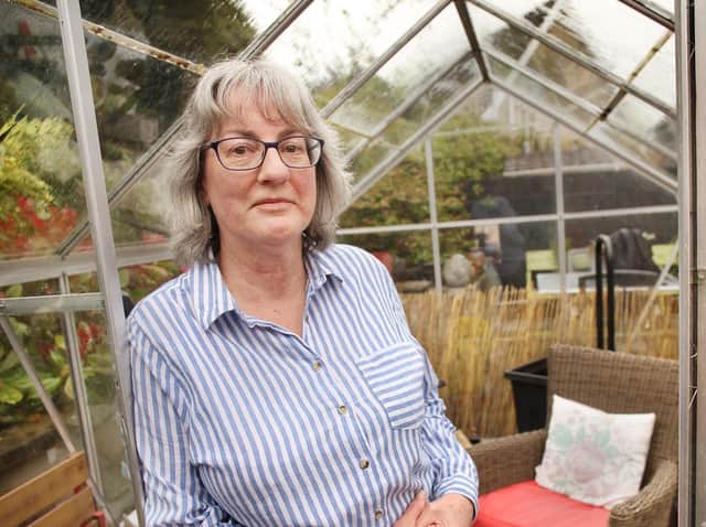 Linda Murray, Lisburn