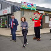 Principal Mr Jim Brady, St. Brigid’s Primary School Ballymena and Sinead Connolly, owner of SPAR Dunclug is pictured with Sammy SPAR, Paul Carvill from Healthy Kidz and Laura McKee from Henderson Group to celebrate over 300 schools across NI signing up for the Healthy Kidz Sports Day, in partnership with Henderson Group.
 Photo by Aaron McCracken