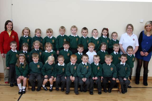 Mrs. J. Hall, Mrs. K.Orr and Mrs. L. Kelly pictured with Gracehill Primary School P-1 pupils.  BT39-011JM.