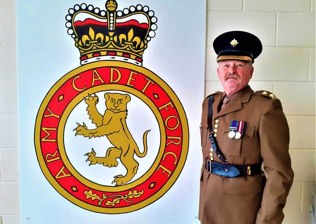 Lt Stephen Lyons