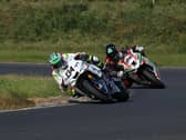 Alastair Seeley (IFS Yamaha) leads Derek Sheils (Roadhouse Macau BMW) at Kirkistown.
