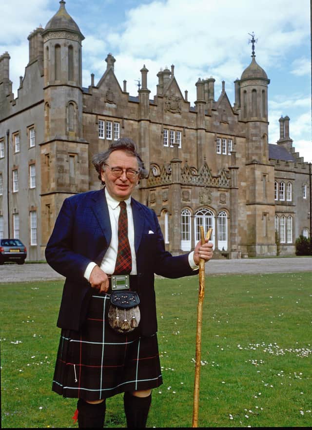 Alexander, Earl of Antrim.