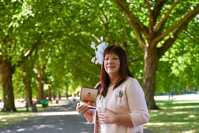 Multi-talented Edith, who loves to get creative, made her own stunning fascinator especially for the prestigious event.