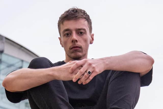 Lisburn busker Simon Walker has released his first single