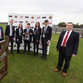 28/10/21 McAuley Multimedia REPRO FREE..Education Minister Michelle McIlveen congratulates pupils from Omagh Academy, the overall winners of the ABP Angus Youth Challenge class of 2020, James Fleming, Tori Robson, Joshua Keys, Jill Liggett and Allister Crawford. Also included are Charles Smith from the Angus Producer group and George Mullan MD ABP NI.Pic Steven McAuley/McAuley Multimedia