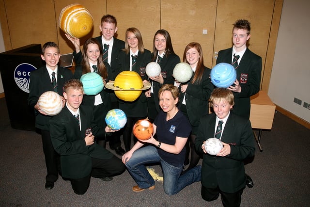 Wendy McCorry (Education Officer from the Armagh Planetarium) with pupils from Cambridge House during her science workshop "Our Fragile Planet" at the Ecos Centre. BT43-240AC