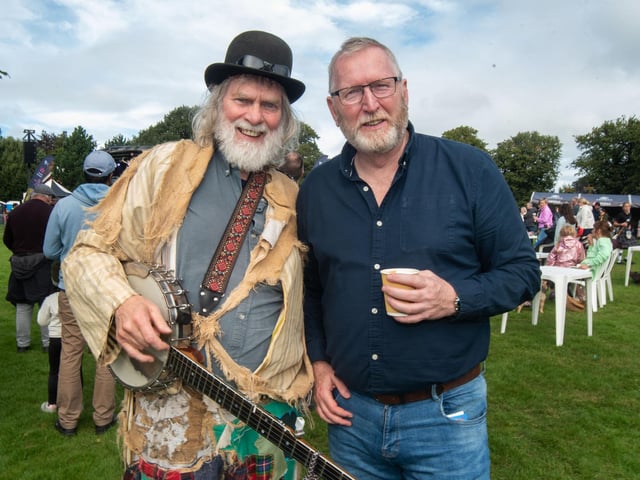 Tom Makem, left, of the Armagh Rhymers pictured with Upper Bann MLA, Doug Beattie MC at the Culture In The Park event.